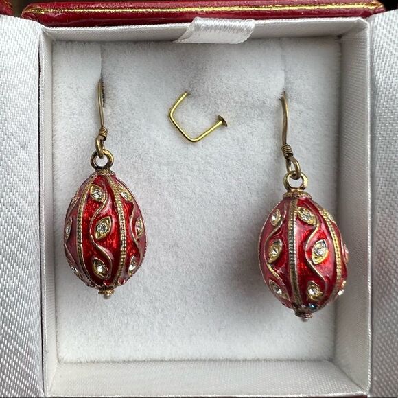 Earring’s National Geographic Oval Shaped Red Clear Stone Gold Toned Fish Hook - Picture 1 of 5